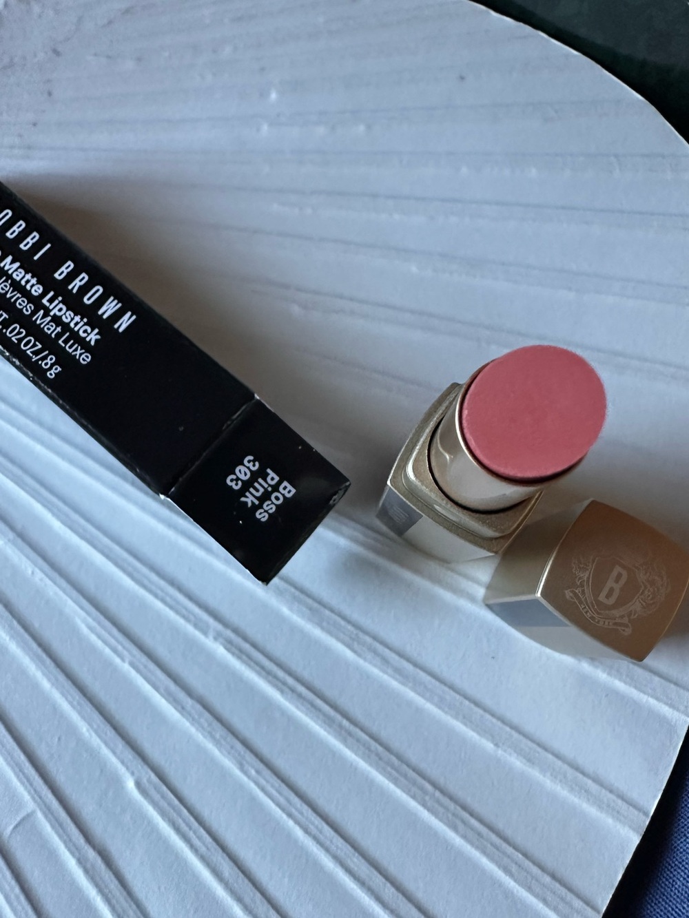 Bobbi Brown mini size Luxe Matte lipstick - Boss Pink